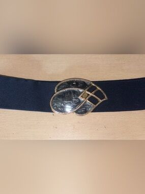 Vintage 80s Day-Lor Navy Elastic Wide Belt Gold Tone Black Enamel Buckle.